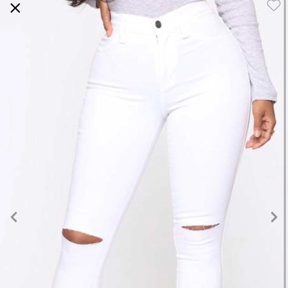High waisted white jeans size 3 💕